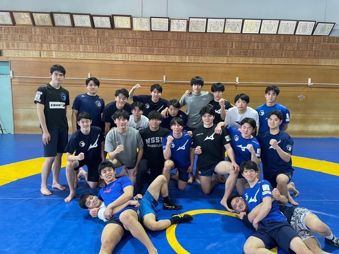 日本体育大学バレーボール部　練習着 日本体育大学 男子バレーボール部 | 皆様こんばんは！ Tシャツが完成
