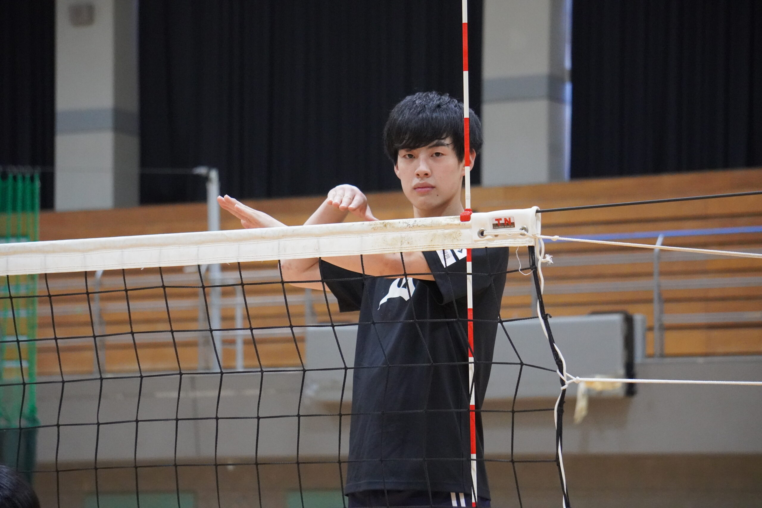 黒鷲旗 - 日本体育大学 男子バレーボール部