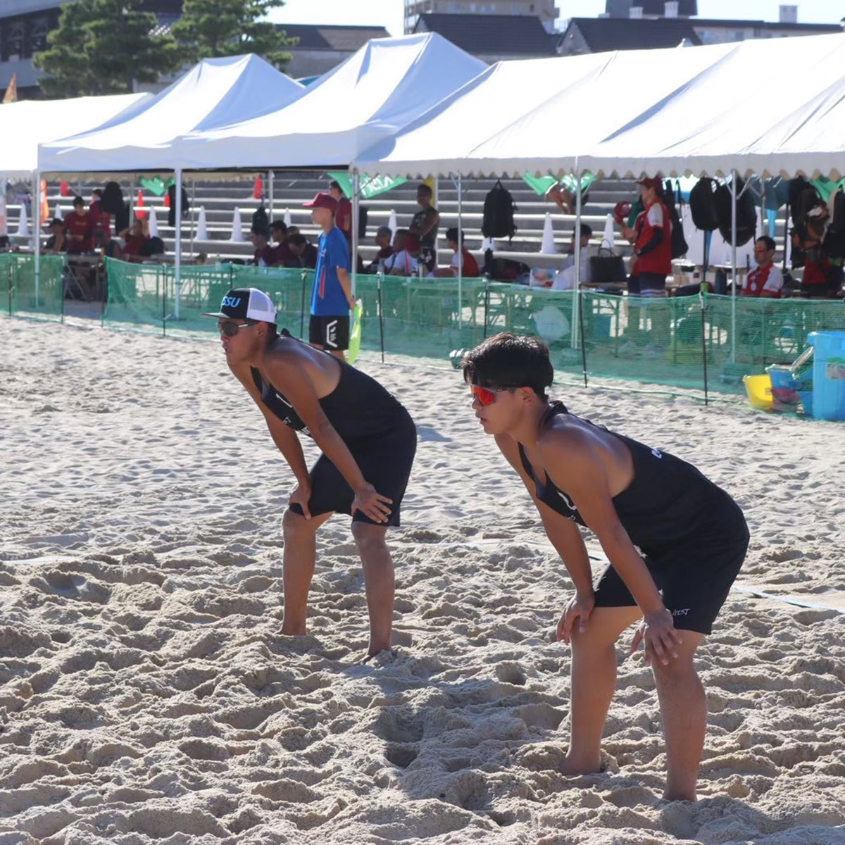 日本体育大学ビーチバレーボール部01